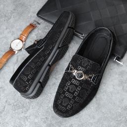 New Bean Shoes Men's Leather Low -top Fashion Trend Pressure Flowers Anti -velvet Leather Single Shoes Single Shoes Men's Shoes Soft