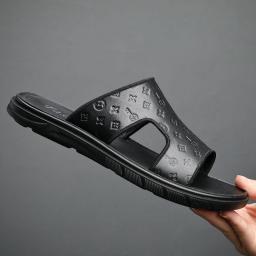 2021 Summer men's sandals outdoor leather beach shoes men's slippers head layer cowhide fashion men's shoes