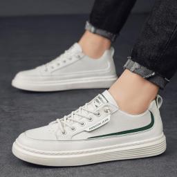 2022 New Spring Shoes Men's Facial Facing Student Little White Shoes Vientiane casual sports shoes Men