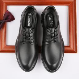 2022 autumn new dress shoes men's trend low-end bright gentlemen shoes British fashion business casual men's shoes