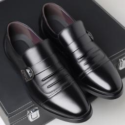 2022 New Casual Shoes Men's Foot -footed Business Format Leather Shoes Men's Kicking Fashion Shoes