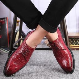 2022 spring and winter new men's leather shoes business casual dress leather shoes British pointed Oxford men's shoes large size tide shoes