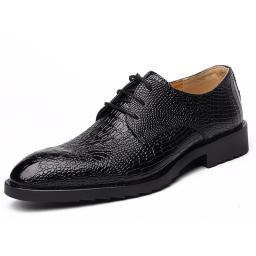 2022 spring crocodile pattern pointed men's business bag Korean version of the British black official leather shoes