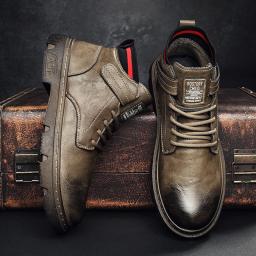 Autumn new Martin boots helped buckle men's boots round head trend men's leather boots as old retro leather shoes