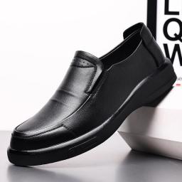 Autumn new men's daily casual leather shoes leather breathable soft skin soft bottom package middle-aged father shoes