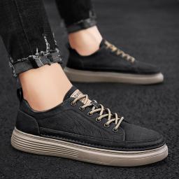 Black texture everyday small leather shoes men's four seasons flat shoes low -air ventilation sports style casual shoes autumn and winter new
