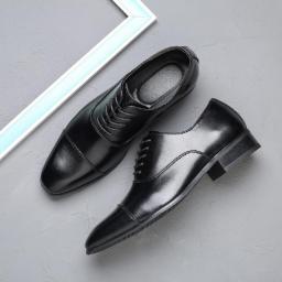 Breath men's shoes Korean version of British black tide shoes casual business positive leather shoes men's pointed large size shoes
