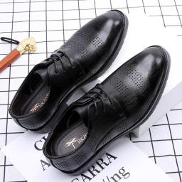 Brown punching leather shoes men's summer hollow and breathable business men's shoes British formal leather Korean cave sandals men