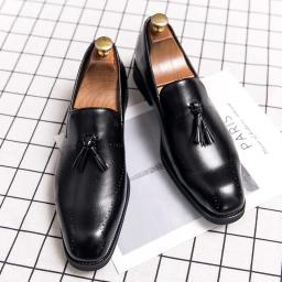 Business leather shoes men's black dress British non-slip wedding groom pointed tip BLoke carving flower virtue single shoes