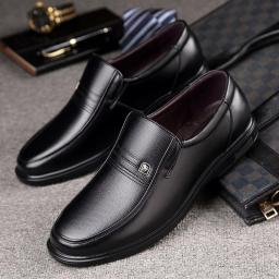 Casual Leather Shoes Men's Summer Leather Business Formal Soft Leather Soft Bottom Breathable Thin Black Middle -aged Father Men's Shoes