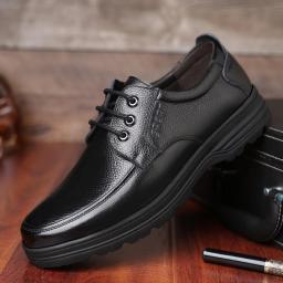 Dad's Shoes Leather 2022 Spring and Autumn New Business British Banda Middle -aged and Elderly Anti -Skating Father Casual Leather Shoes Man