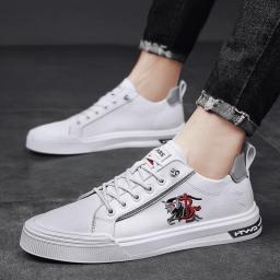Fashion embroidered small white shoes leather surface shoes men's youth casual shoes sports style street men's shoes spring new products