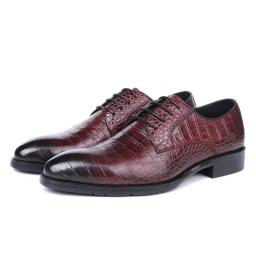 Head layer leather men's shoes 2022 new Korean version of the British leisure business is equipped with a man breathable fashion wedding shoes