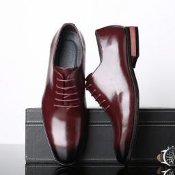 Large size pointed shoes male British business dress extra large size teen men's shoes