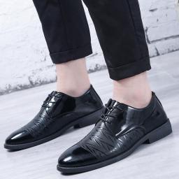 Leather Shoes Male British version of trendy men's leather shoes business casual shoes soft sole men's leather shoes wedding trend leather shoes men
