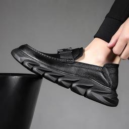 Leather head layer leather men's casual shoes 2022 spring and summer new Korean business trend a pedicure beans shoes
