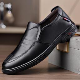 Leather shoes male 2022 autumn new business casual shoes men's low help soft bottom light driving shoes