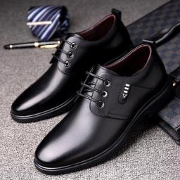 Leather Shoes Male Spring And Autumn Casual Breathable Men's Leather Shoes Korean Version Of British Business Shoes Round Head Soft Bottom Shoes Dad Shoes