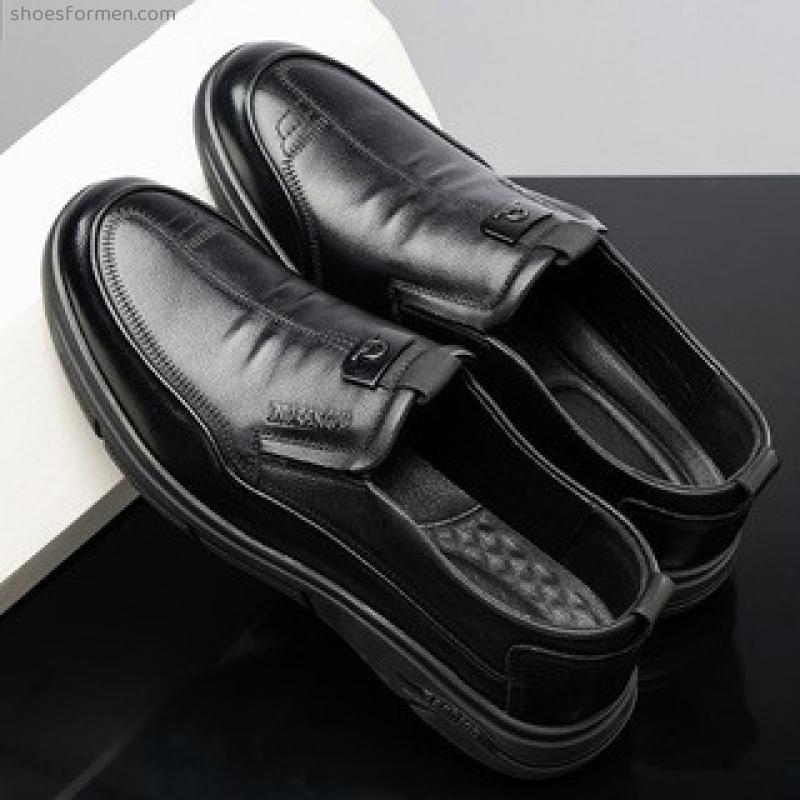 Leather shoes men's business casual shoes Dad's shoes middle-aged first layer kraft shoes factory wholesale spring and summer round head