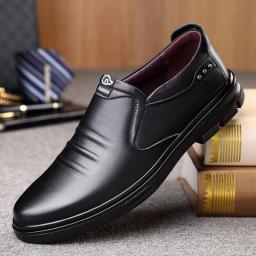 Leather shoes men's leisure shoes Men's business formal dress middle -aged people set men's soft cowonette feet father shoes