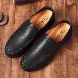 Leather shoes men's new business soft bottom leather shoes casual bean shoes breathable large size set of foot shoes