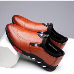 Leather shoes men's spring new men's casual shoes Korean version of the British men's shoes one foot lazy work shoes