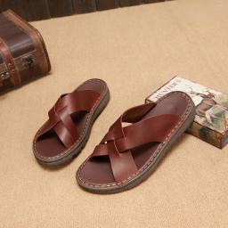 Leather slippers 2022 summer new cross with light soft and comfortable men's flat flops