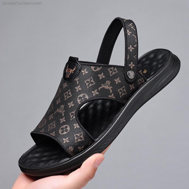 Men's casual beach shoes 2022 summer trend shoes sandals and slippers men's latex massage bottom wild sandals