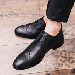 Men's retro pointed pointed British fashion trend leisure Brock leather shoes men's tide shoes
