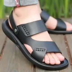 Men's sandals summer leather soft bottom anti-slip beach shoes 2022 new driving casual trend outside dressing cold slippers