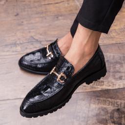 Men's shoe crocodile pattern hairstyle business leather shoes men's Korean edition trend large size British casual shoes