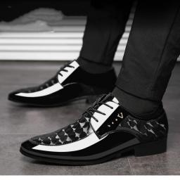 Men's shoes 2022 spring new breathable fashion business dress Korean large size shoes casual men's shoes