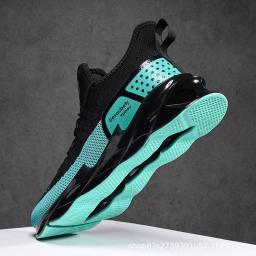 Men's Shoes Autumn And Winter New Blade Sports Leisure Running Shoes Tide Men's Flying Weaving Travel Shoes