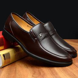 Men's shoes plus velvet spring and autumn new business push set foot round head leather shoes men's middle-aged dad shoes
