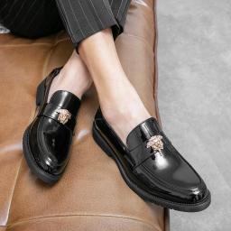 New British style business positive leather shoes men's feet black mirror pointed pooped shoes hairstyle fashion tide shoes