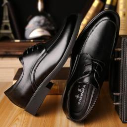 New Soft -bottom Fashion Set Foot Business Leather Shoes Men's Low Global Trendy Flowing Avilled Sports casual leather shoes