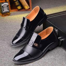 New leather shoes men's business casual shoes autumn and summer new large size dress shoe cover breathable casual men's shoes
