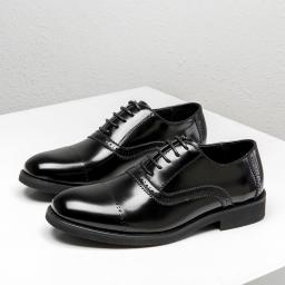 New men's business dress round head Bulloke carving casual shoes men's trend Korean version breathable