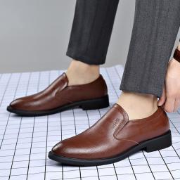 New men's leather shoes, calfskin business format shoes, young one foot kick packet men's shoes