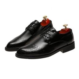New men's trendy business formal dress black casual shoes Korean youth pointed breathable hairstyle leather shoes