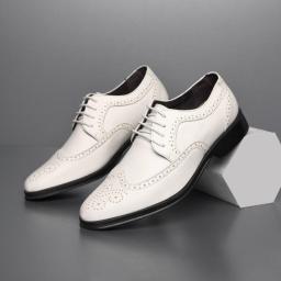 New Shoes Men's Leather Shoes Large Size Men's Shoes Business Dress Balock Shoes British Casual Men's Shoes