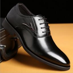 New tide shoes men's business dress shoes British Korean version of black casual leather shoes youth large size leather shoes