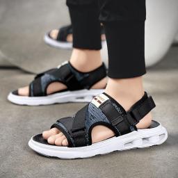 Sandals men's summer fashion beach shoes two-purpose anti-skid wear 2022 new trend casual couple slippers men