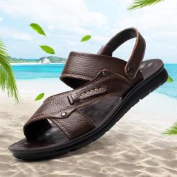 Sandals men 2022 Summer new header leather driving sandwiches casual sports anti -slip soft bottom outdoor beaches