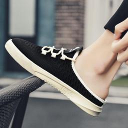 Semi -slippers Men's summer 2022 new Korean version of the trendy Flying weekee men's shoes, breathable lazy people, one foot pedal shoes