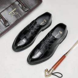 Spring And Autumn Leather Shoes Men's Youth Business Casual Dressing Is Lace -up Shoes Men's Increasing Shoes Black Students Get Married