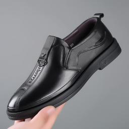 Spring and autumn new men's business casual shoes men's soft bottom sleeve feet shoes