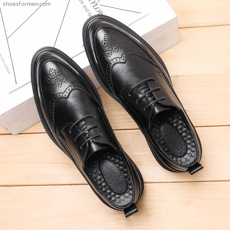 Spring carved lace men's shoes thick bottom business dress pointed shoes British Korean version of breathable fashion casual shoes