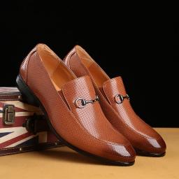 Spring new men's leather shoes metal buckle leisure dress trend British wind driving men's shoes pointed foot