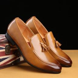 Spring new men's shoes casual dress trend British wind driving tassel men's shoes pointed foot